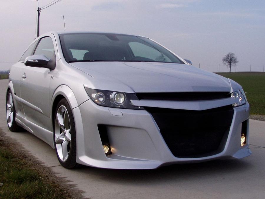  Opel Astra GTC by Lumma Design 2007 года  (фото 2 из 2)